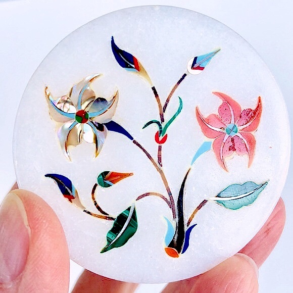 Marble Trinket Box Inlaid/w Semi Precious Stones - Picture 6 of 14